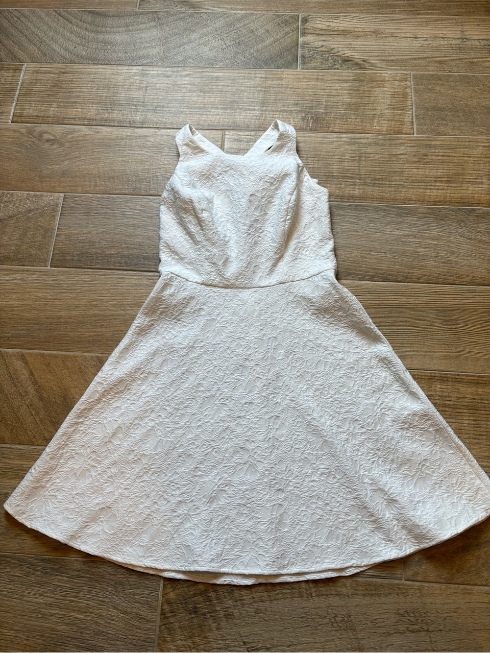 White Textured A-Line Jessica Simpson Bow Back Dress, Size 6